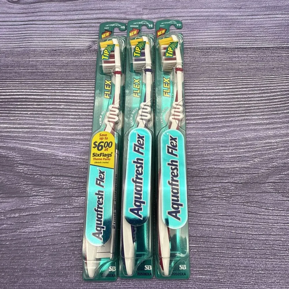 3 LOT VTG 2000 Aqua Fresh Flex Tip Toothbrush Soft Bristles 15/16 Interdental
